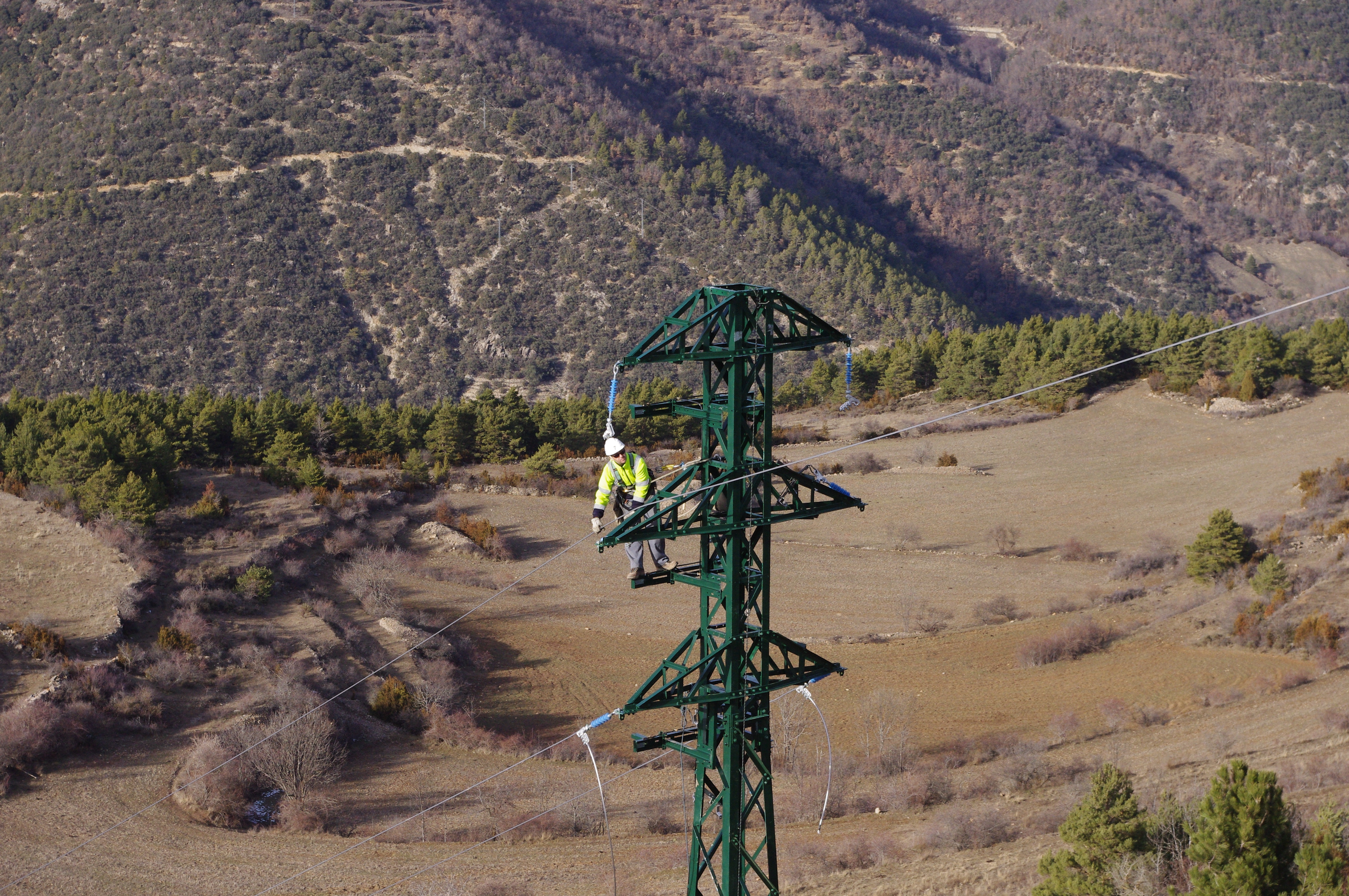 Operari a la nova línia de Martinet